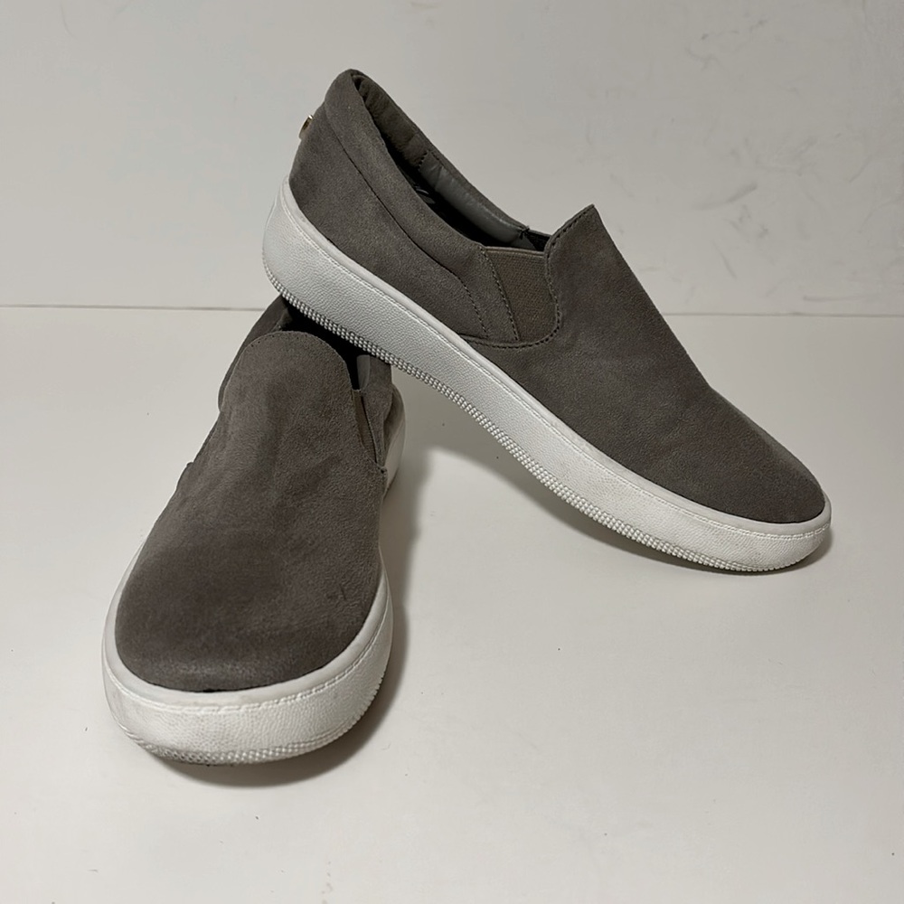 Lulus Dylann Grey Suede Slip-on Flatform Sneakers Women’s Size 11 - Picture 2 of 8